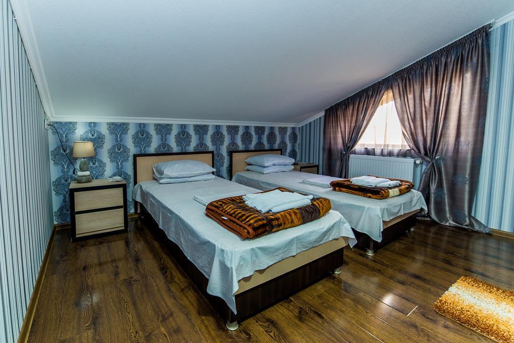 תלאווי Hotel Guglux &Wine Cellar מראה חיצוני תמונה