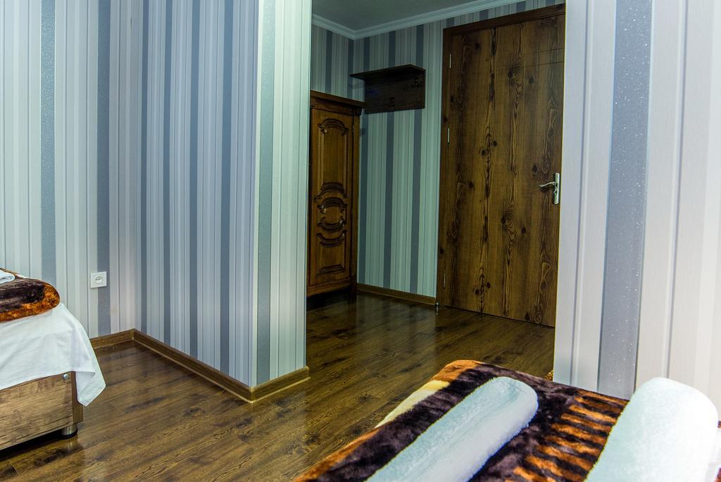 תלאווי Hotel Guglux &Wine Cellar מראה חיצוני תמונה