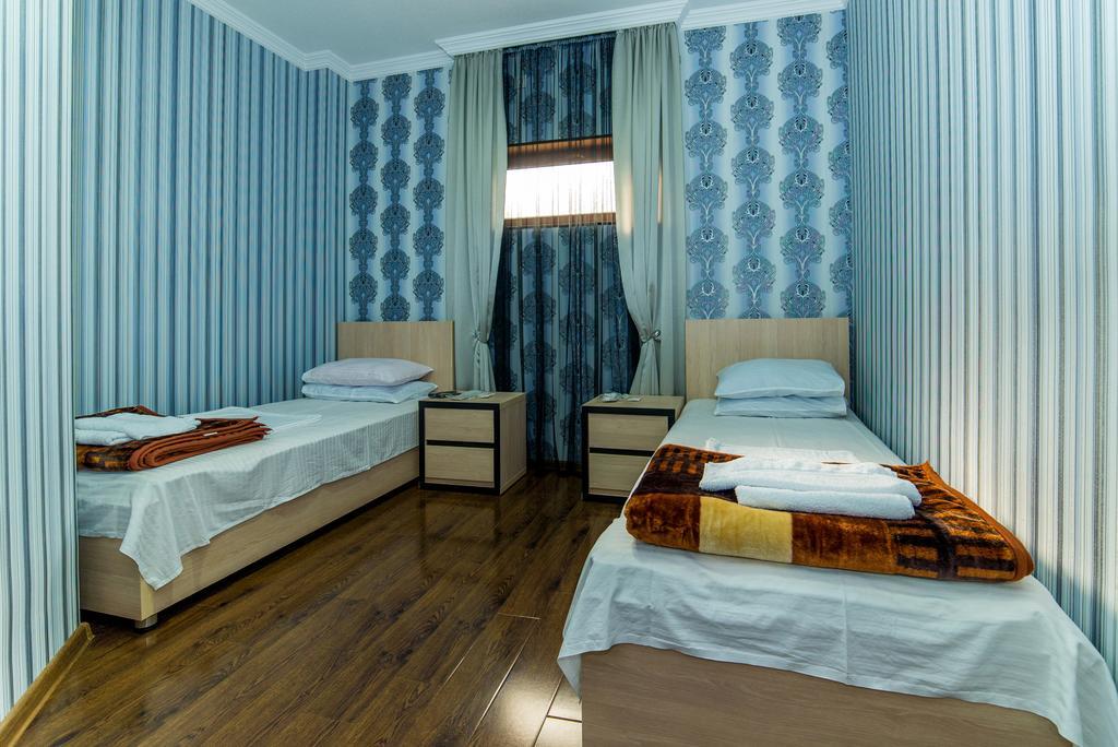 תלאווי Hotel Guglux &Wine Cellar מראה חיצוני תמונה