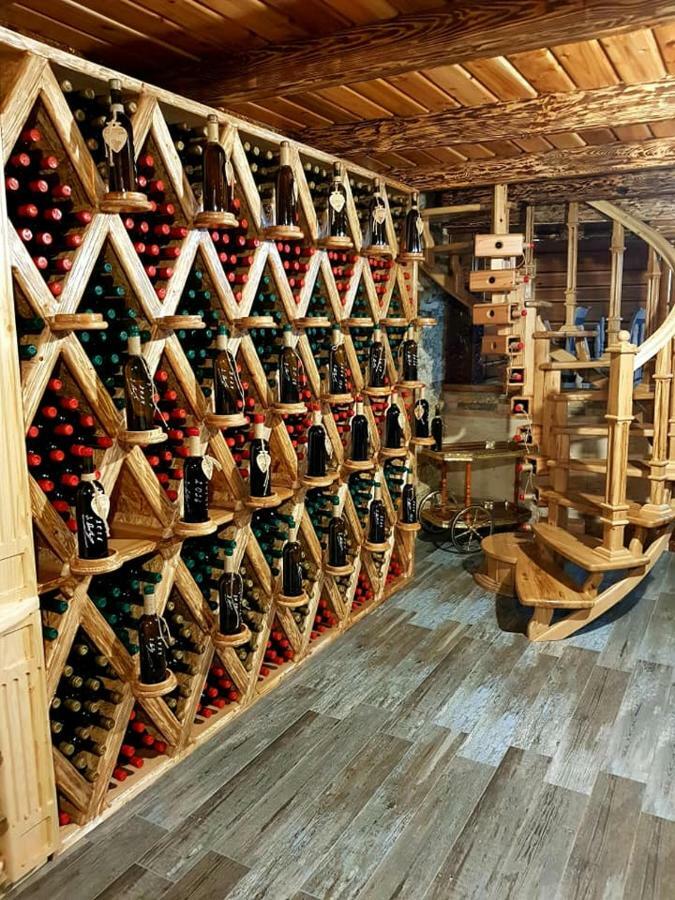 תלאווי Hotel Guglux &Wine Cellar מראה חיצוני תמונה